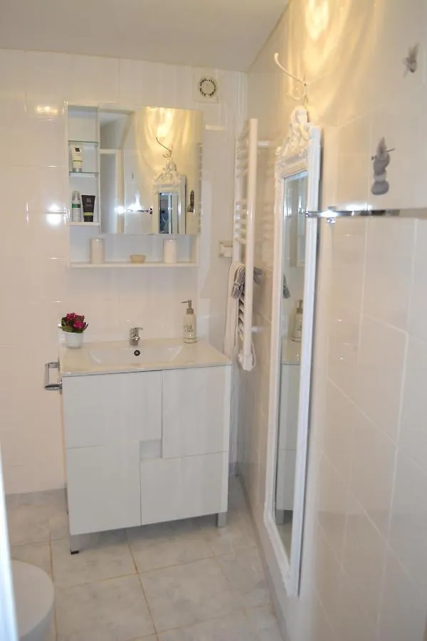 Bed and Breakfast Maderedocevida Боавентура
