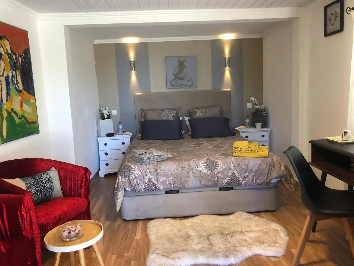 Bed and Breakfast Maderedocevida Боавентура